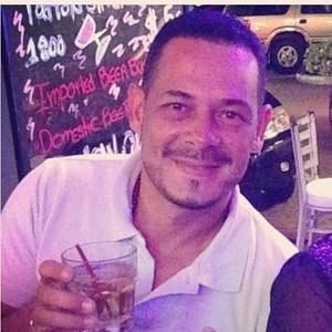 Meet your Posher, Kenneth